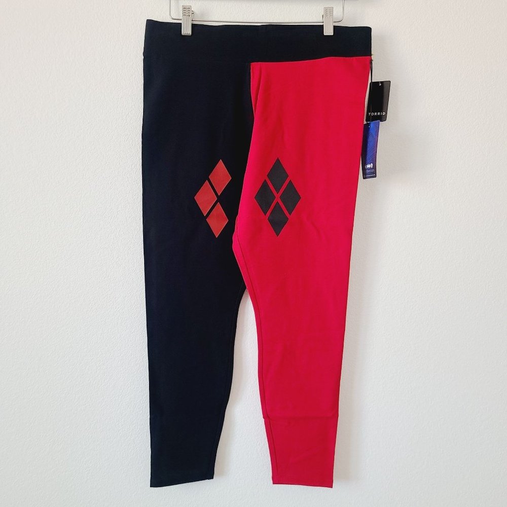 Torrid DC Comics Harley Quinn Diamond Leggings Plus Size 1X Red Black